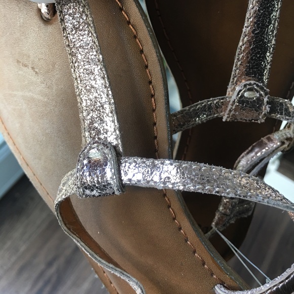 Sandals - Picture 3 of 3